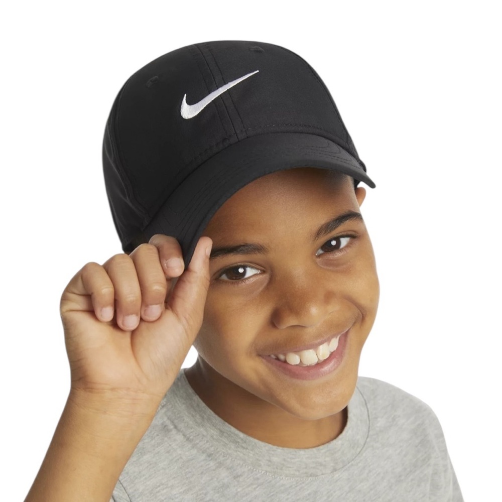 NIKE Boy’s Hat! Child size 4-7.